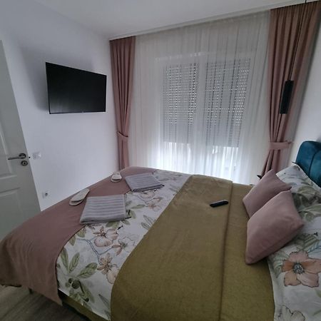 Roxana Residence Oradea Eksteriør bilde